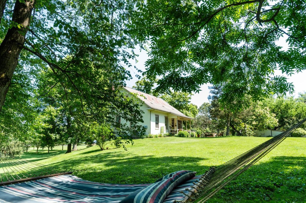 The Pines Of Dresden Bed & Breakfast Exterior photo
