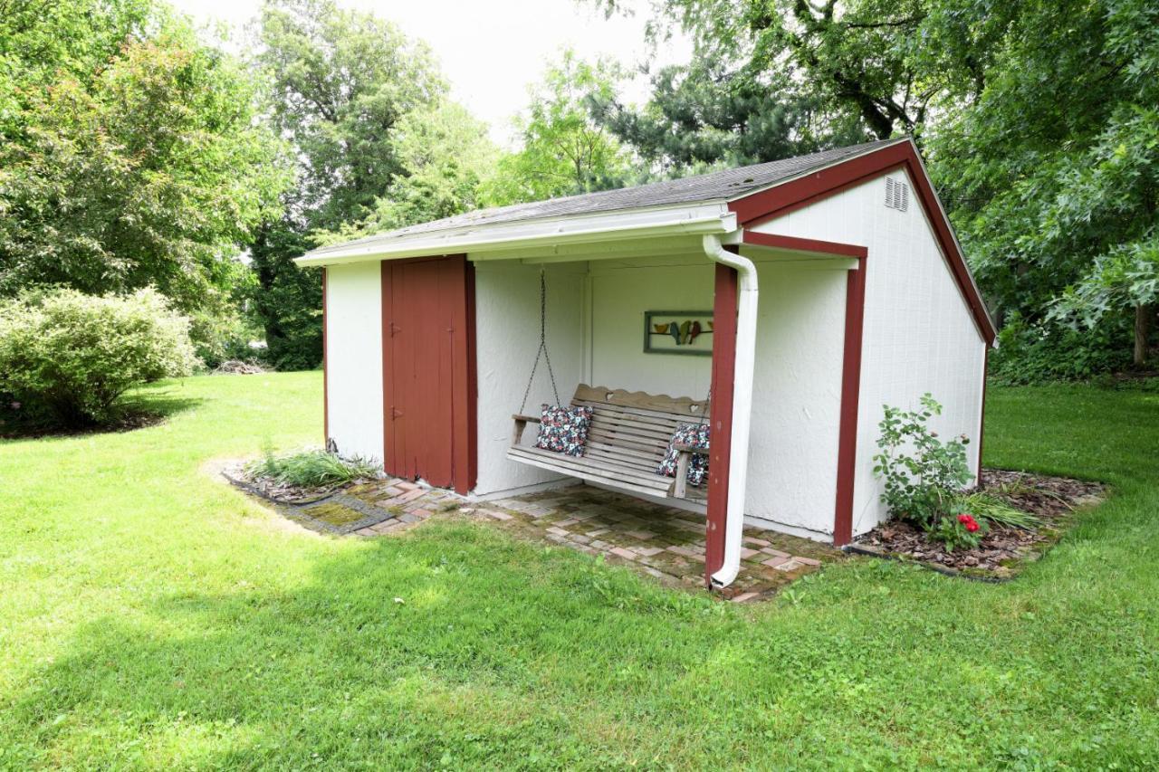 The Pines Of Dresden Bed & Breakfast Exterior photo